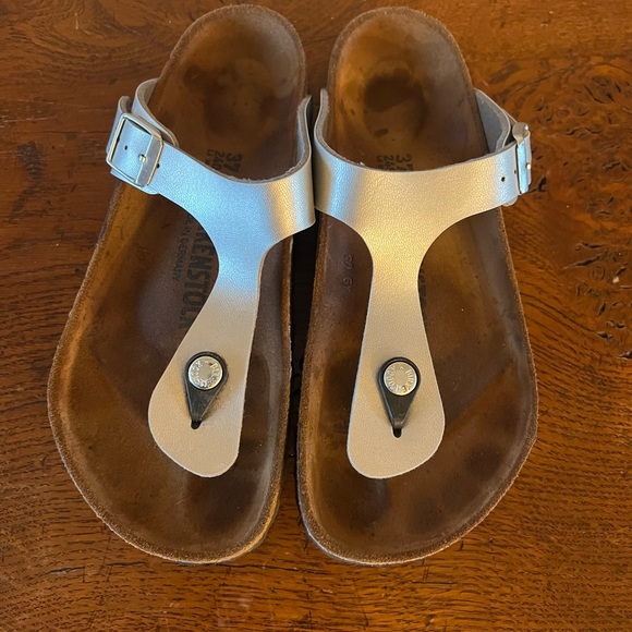 Used sz 6 Silver Birkenstock Gizeh - Picture 2 of 5
